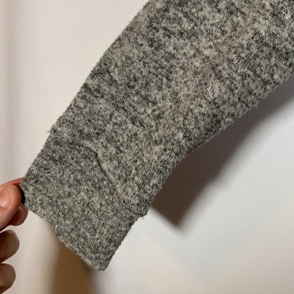 Aritzia TNA Grey Pullover Sweater - Picture 3 of 9